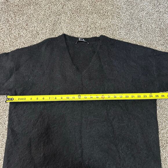 FRENCH CONNECTION Women's Fluffy Knit V Neck Oversized Sweater Size M In Black - Picture 7 of 11